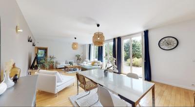 Maison ancienne - 233 m² - 7 pièces