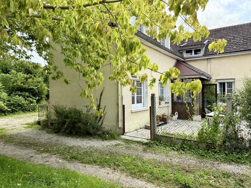 Maison - 145 m² - 6 pièces