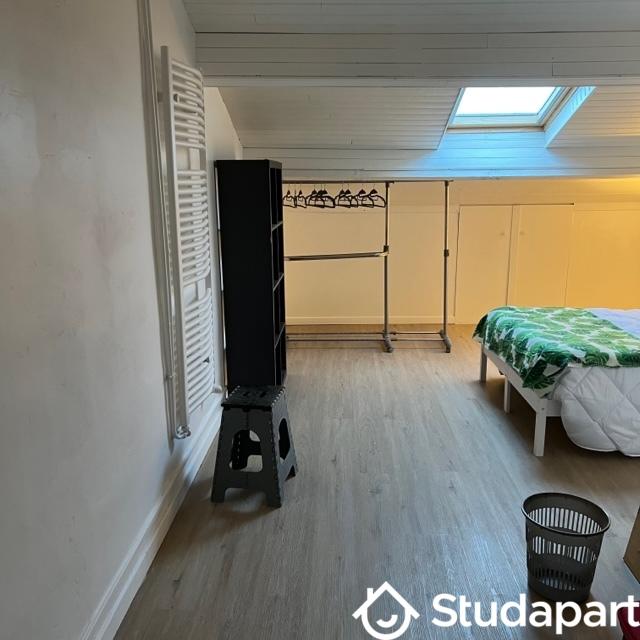 Chambre - 9 m² - 1 pièce