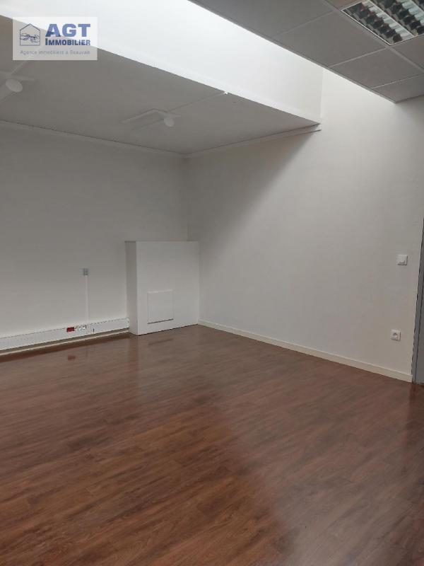 Local commercial - 232 m² - 4 pièces