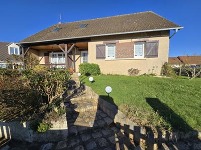 Maison - 142 m² - 6 pièces