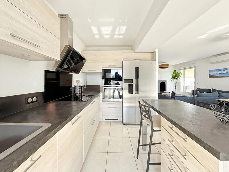 Appartement - 94 m² - 5 pièces