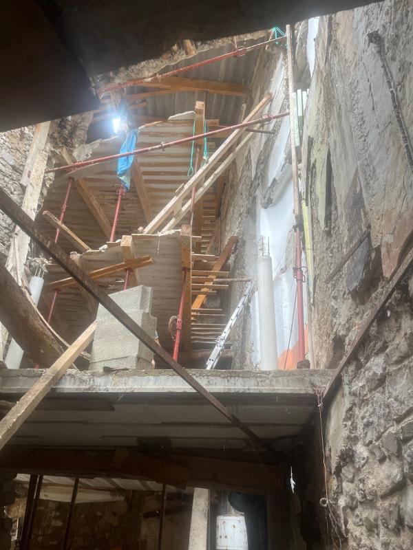 Maison de village - 200 m² - 1 pièce