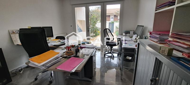 Villa - 260 m² - 8 pièces