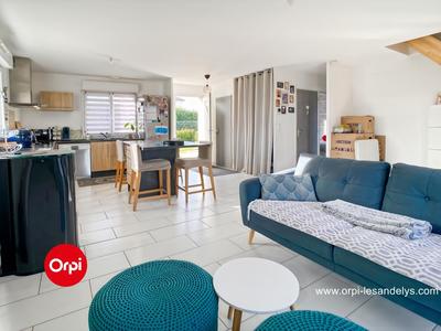 Maison - 88 m² - 6 pièces