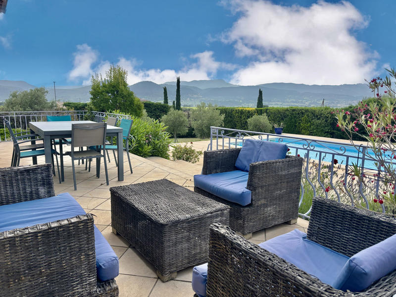 Maison - 97 m² - 5 pièces