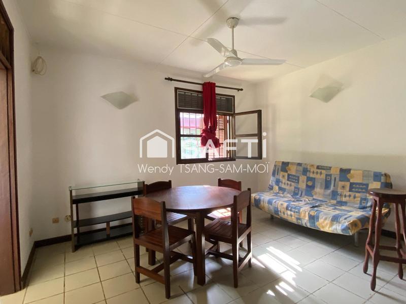 Maison - 147 m² - 8 pièces