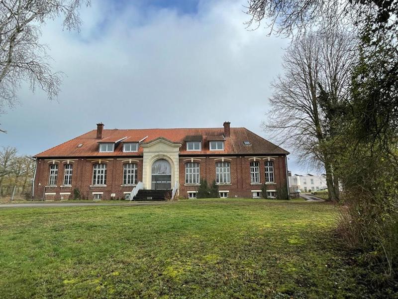 Immeuble - 1 883 m² - 12 pièces