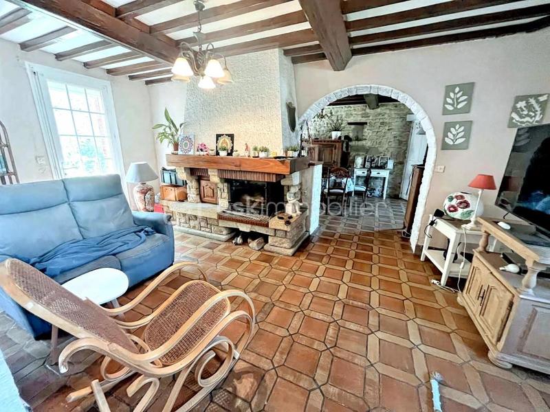 Maison en pierre - 139 m² - 8 pièces