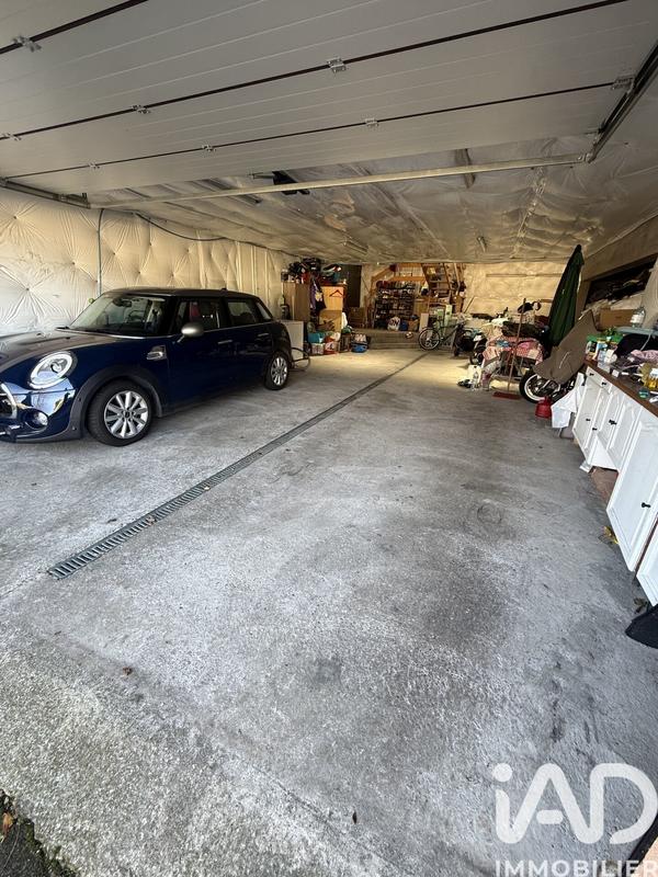 Maison - 224 m² - 8 pièces