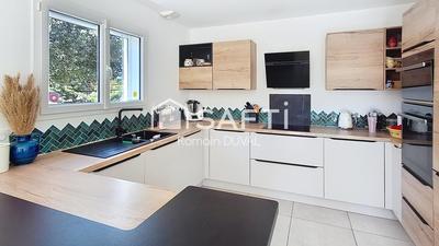 Maison - 121 m² - 5 pièces