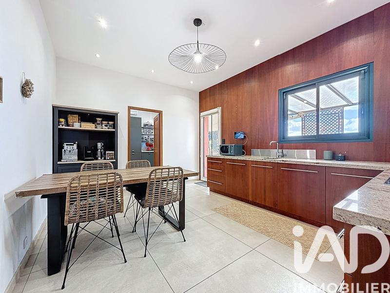 Maison - 185 m² - 7 pièces