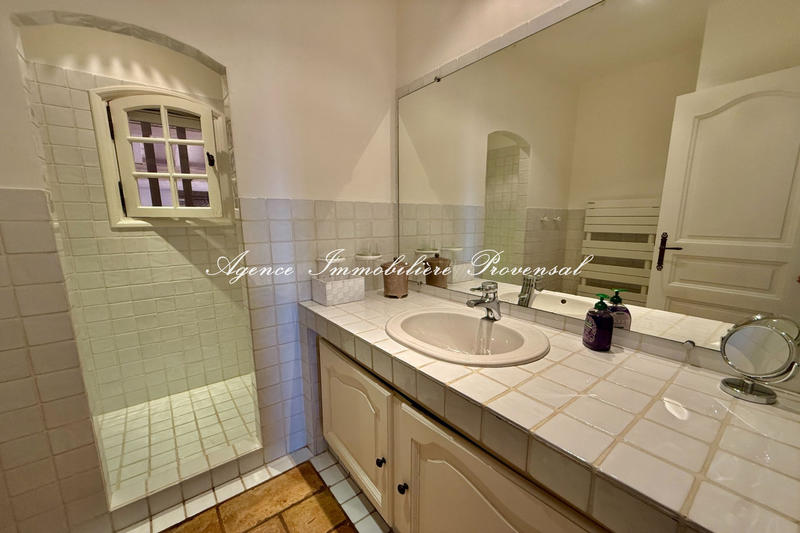 Villa - 200 m² - 7 pièces