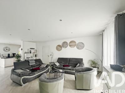 Maison - 166 m² - 6 pièces