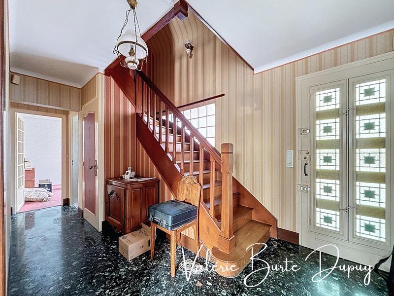 Maison - 130 m² - 7 pièces