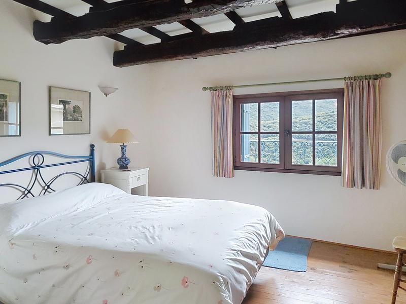 Maison - 140 m² - 10 pièces