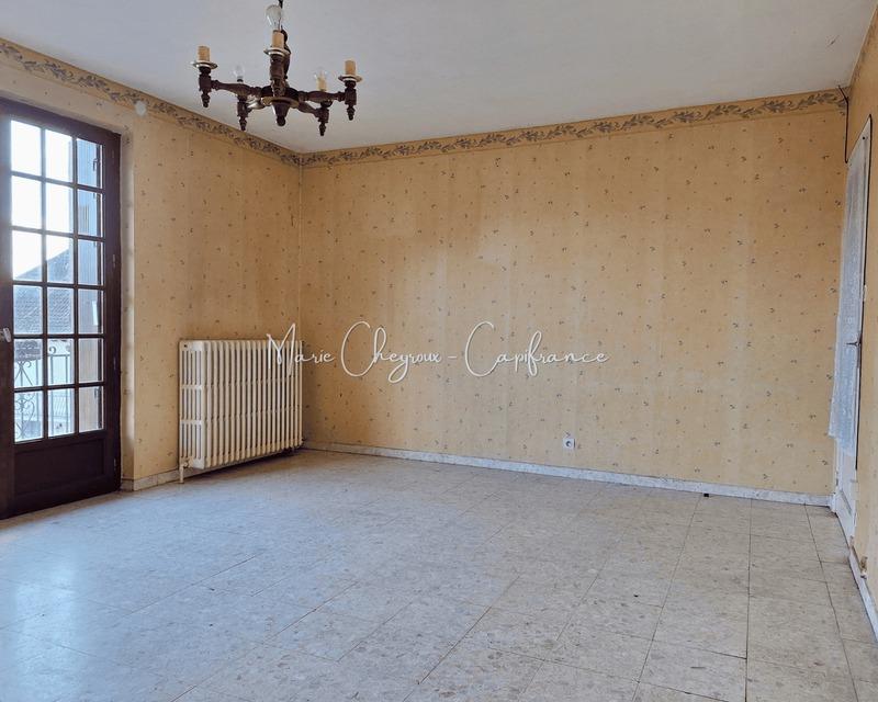 Maison - 137 m² - 5 pièces