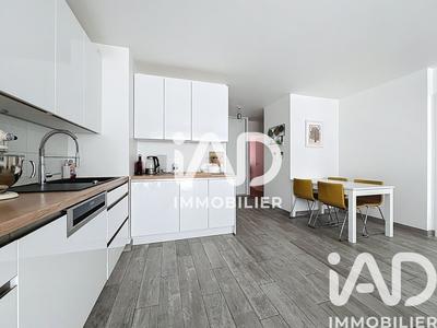 Appartement - 77 m² - 4 pièces
