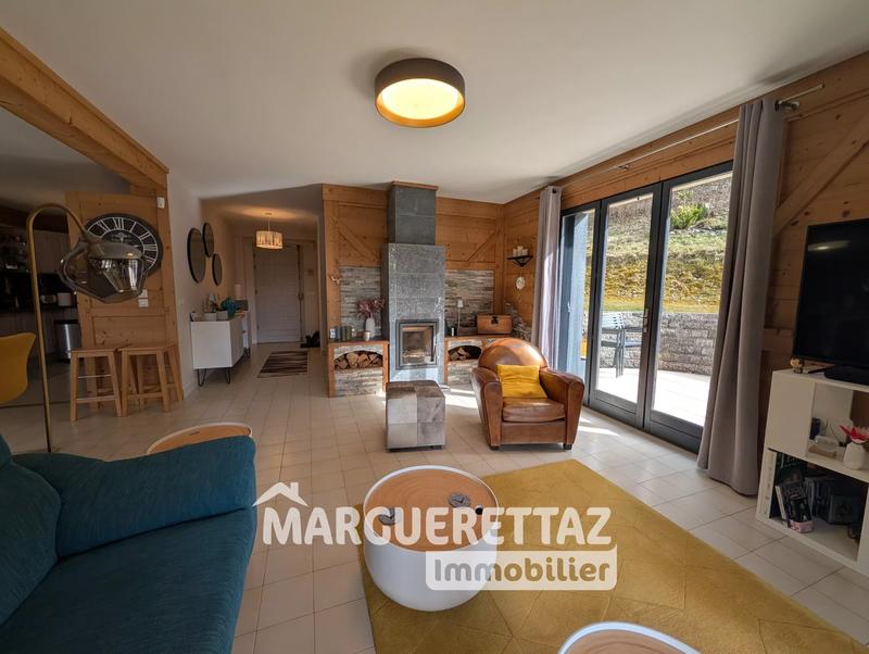 Maison - 108 m² - 4 pièces