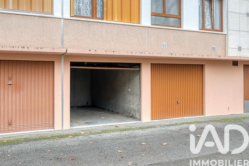 Appartement - 90 m² - 5 pièces