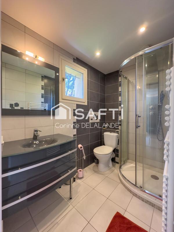 Villa - 195 m² - 6 pièces