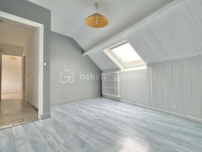 Maison - 157 m² - 8 pièces