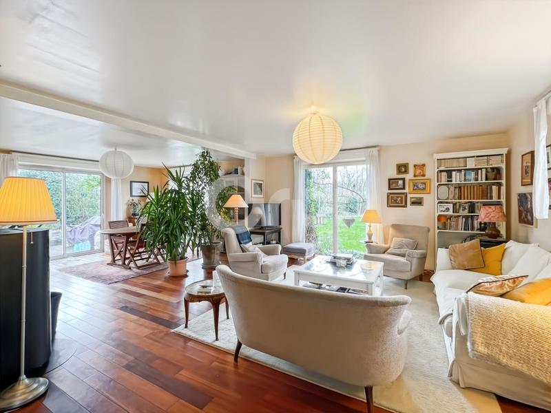 Maison - 142 m² - 5 pièces