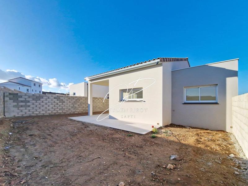 Maison - 99 m² - 4 pièces