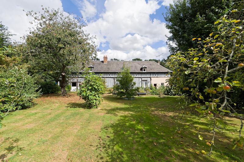 Maison - 230 m² - 7 pièces