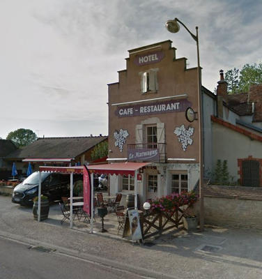 Maison - 475 m² - 8 pièces