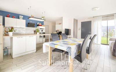 Maison - 89 m² - 5 pièces