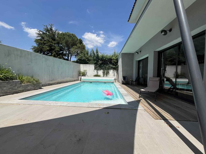 Maison - 140 m² - 6 pièces