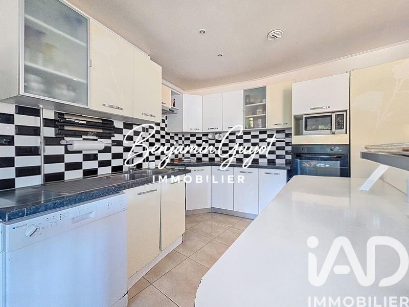 Appartement - 74 m² - 3 pièces