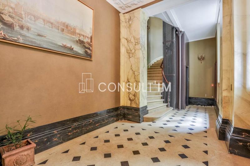 Bureau - 193 m² - 5 pièces