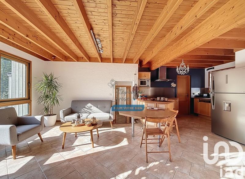 Maison de maîtres - 251 m² - 9 pièces