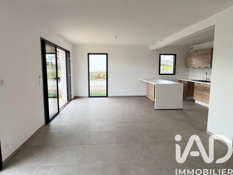Maison - 121 m² - 6 pièces