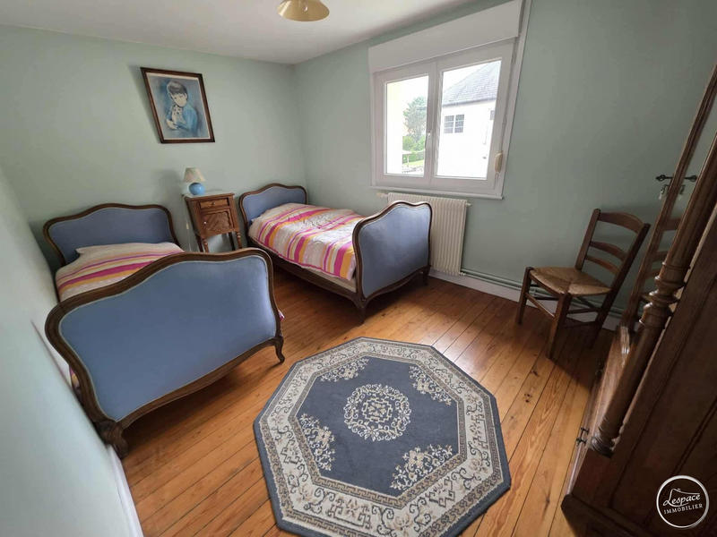 Maison - 186 m² - 5 pièces