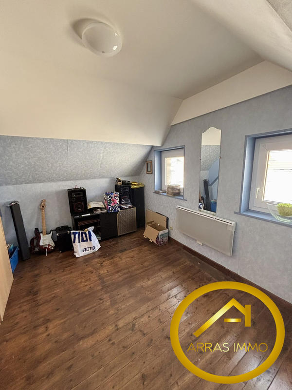 Maison - 140 m² - 6 pièces