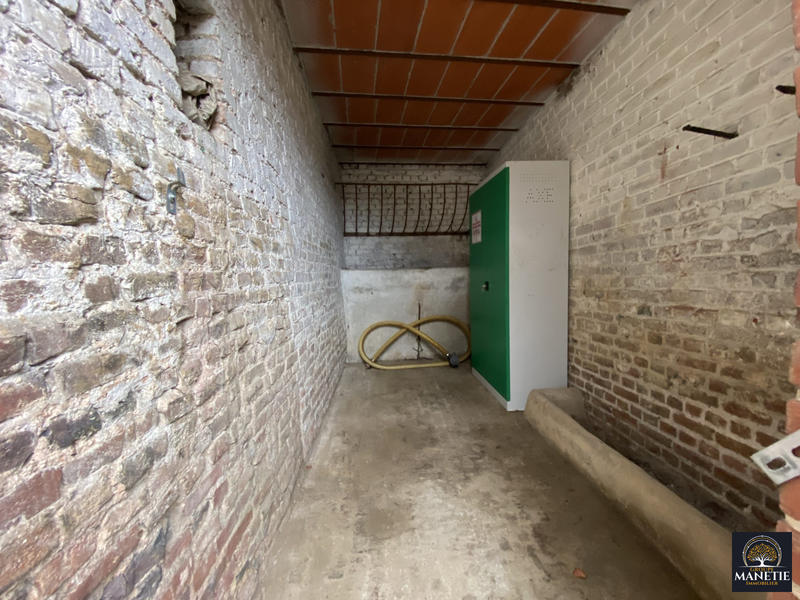 Maison ancienne - 225 m² - 3 pièces