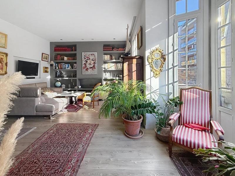 Appartement - 95 m² - 3 pièces