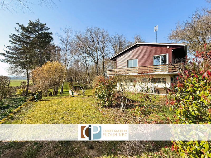 Maison - 90 m² - 5 pièces