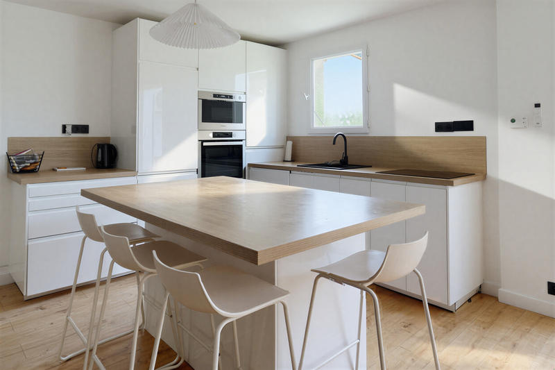 Maison - 82 m² - 4 pièces