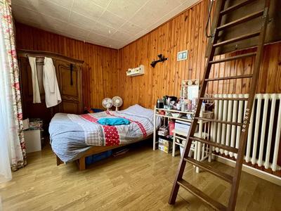 Maison - 97 m² - 5 pièces