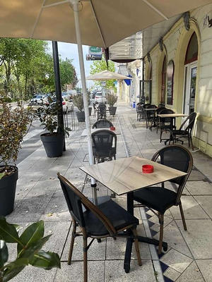 Magasins - 230 m² - 4 pièces