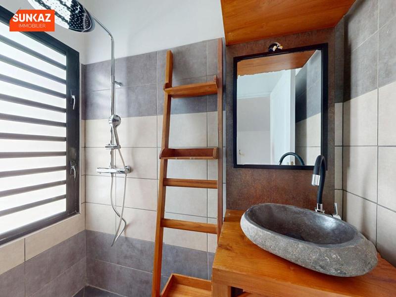 Appartement - 136 m² - 4 pièces