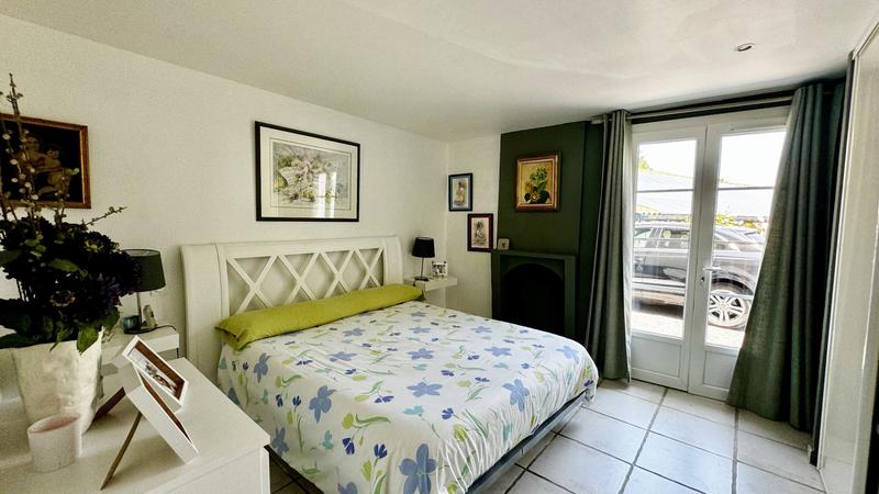 Propriété - 223 m² - 10 pièces