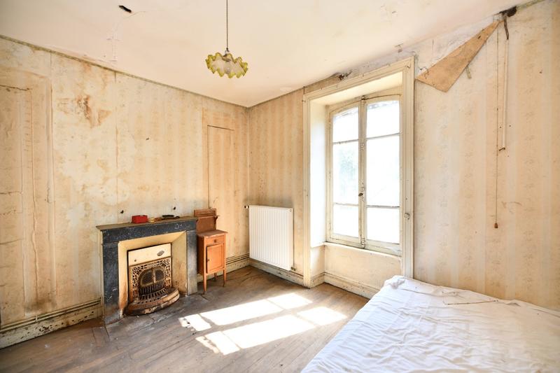 Maison ancienne - 185 m² - 8 pièces