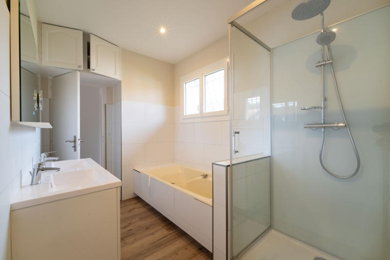 Maison - 122 m² - 4 pièces