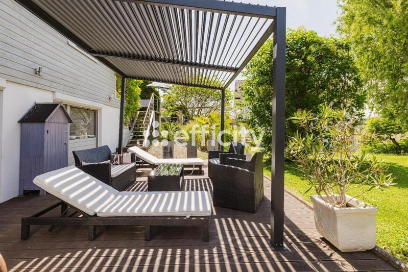 Maison - 168 m² - 6 pièces