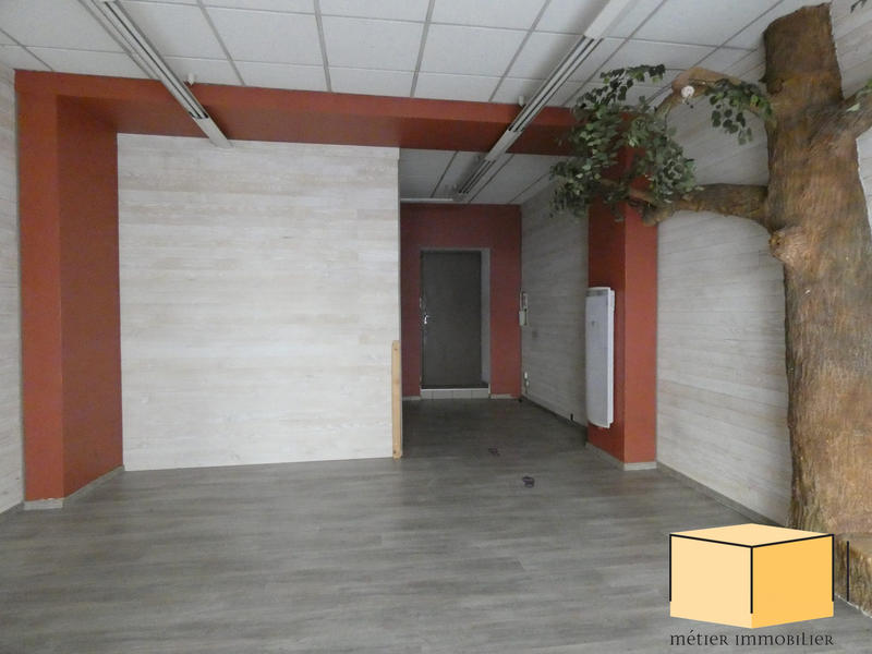 Local commercial - 43 m² - 2 pièces